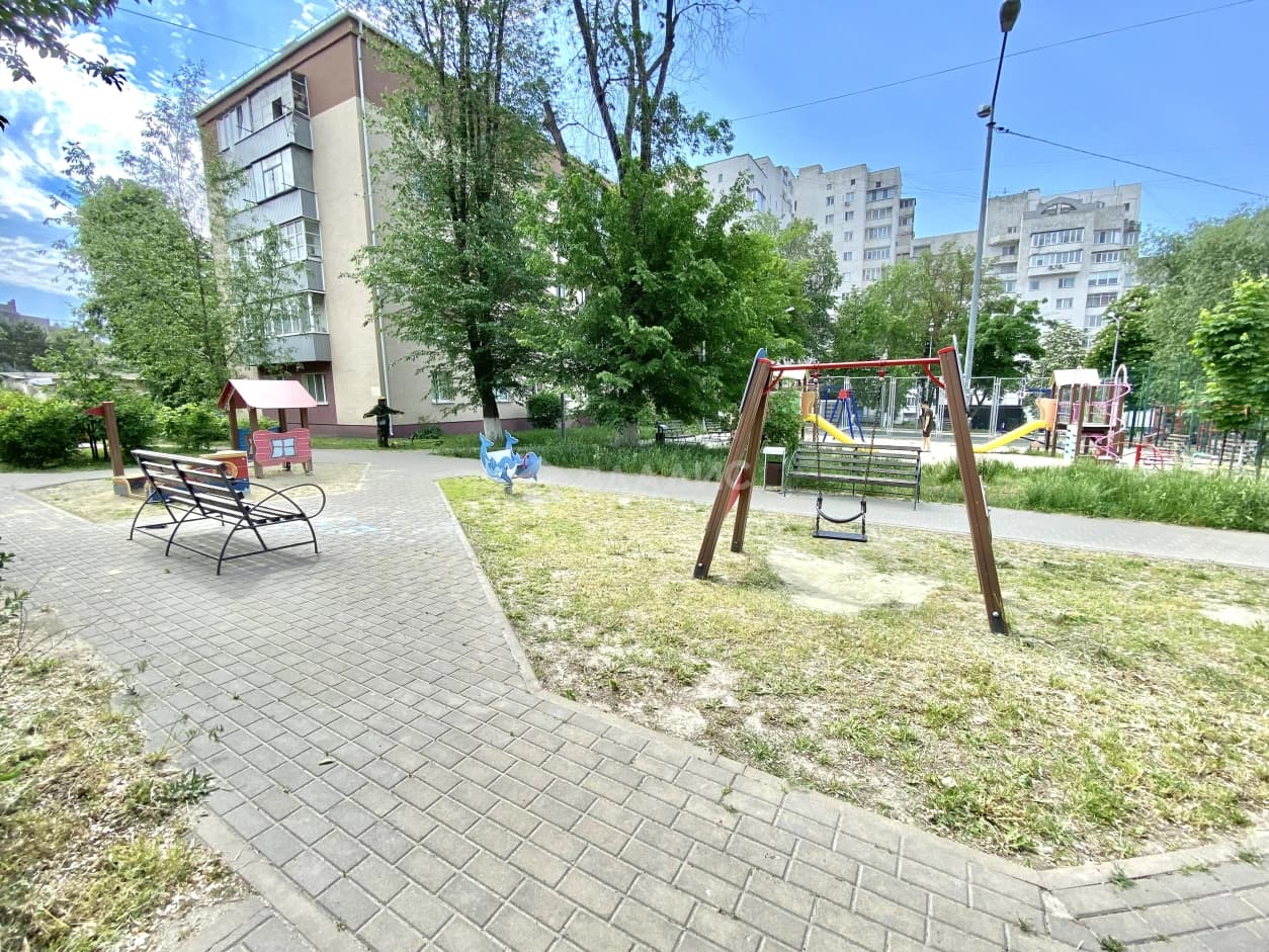 Photo 33