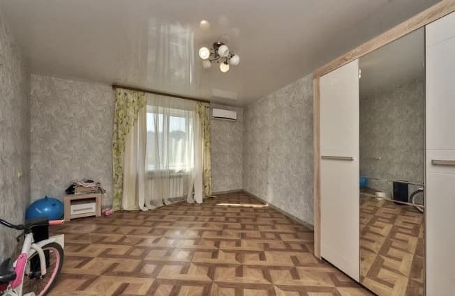 Купить четырехкомнатную квартиру на вторичке на улице Ивановская в Москве. Вариант № 2354947, 1, площадь - квм, цена 6150000 рублей