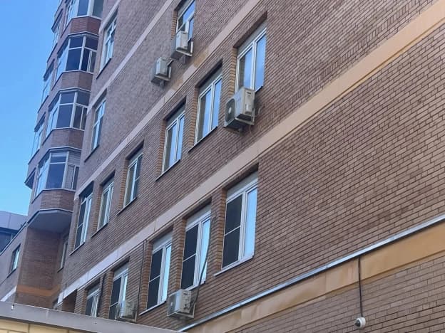 Купить пятикомнатную квартиру на улице 50 лет Октября в Москве. Вариант № 2228356, 1, площадь - квм, цена 80000000 рублей