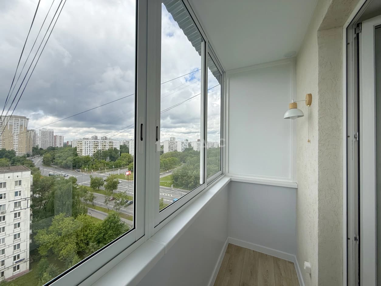Photo 12