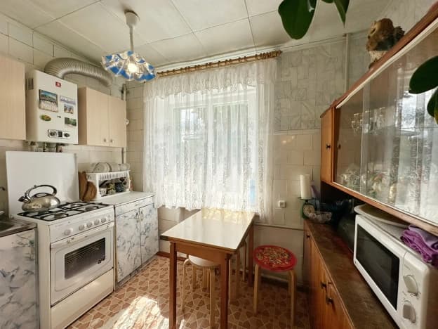 Купить квартиру недорого на вторичке в Белгородской области. Вариант № 2253732, 0, площадь - квм, цена 4350000 рублей