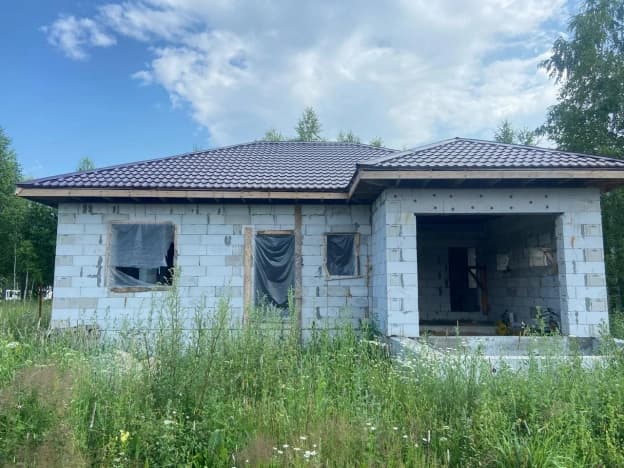Купить дом в селе Бизино в Тобольском Муниципальном Округе на улице Береговая , село Бизино в Тюменской области. Вариант № 1678176, 1, площадь - квм, цена 3700000 рублей