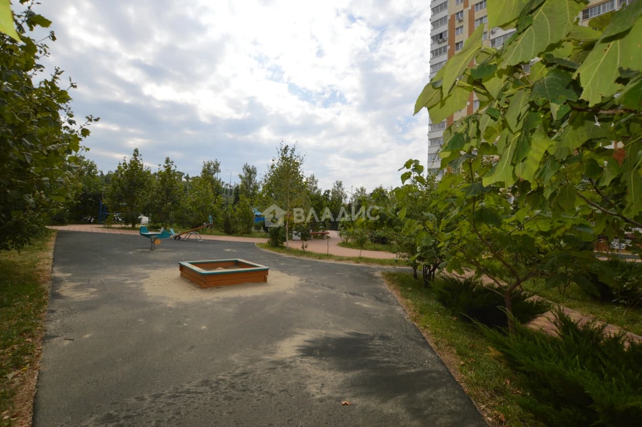Photo 32