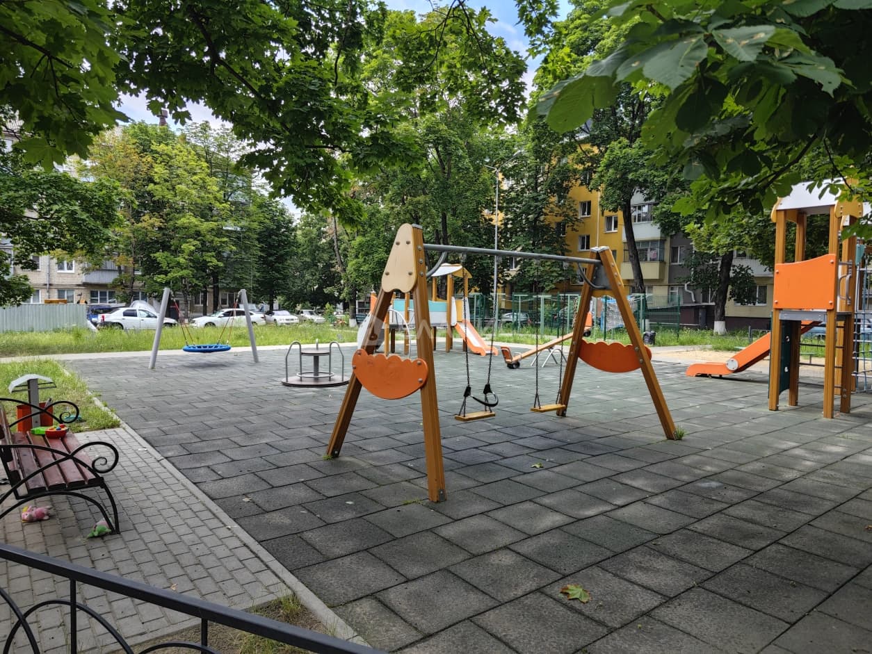 Photo 12