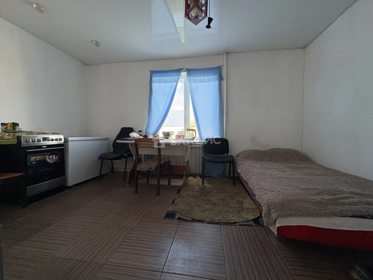Photo 12