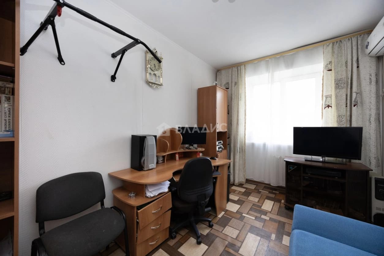 Photo 8