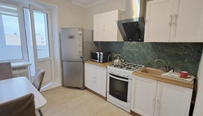 Купить квартиру с балконом в Стерлитамаке. Вариант № 2300240, 0, площадь - квм, цена 4500000 рублей