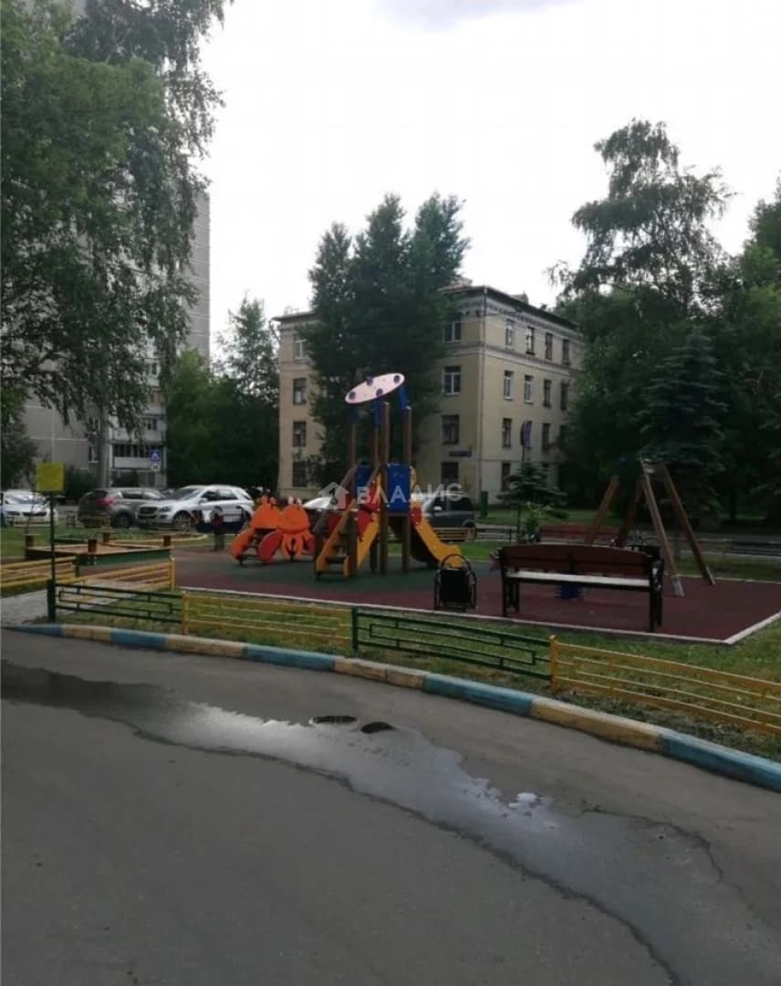 Photo 8