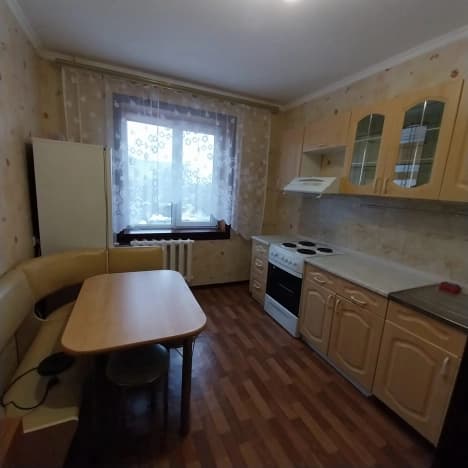 Снять трехкомнатную квартиру в Микрорайоне 6-й, Тобольск в Тобольске. Вариант № 1337991, 1, площадь - квм, цена 45000 рублей