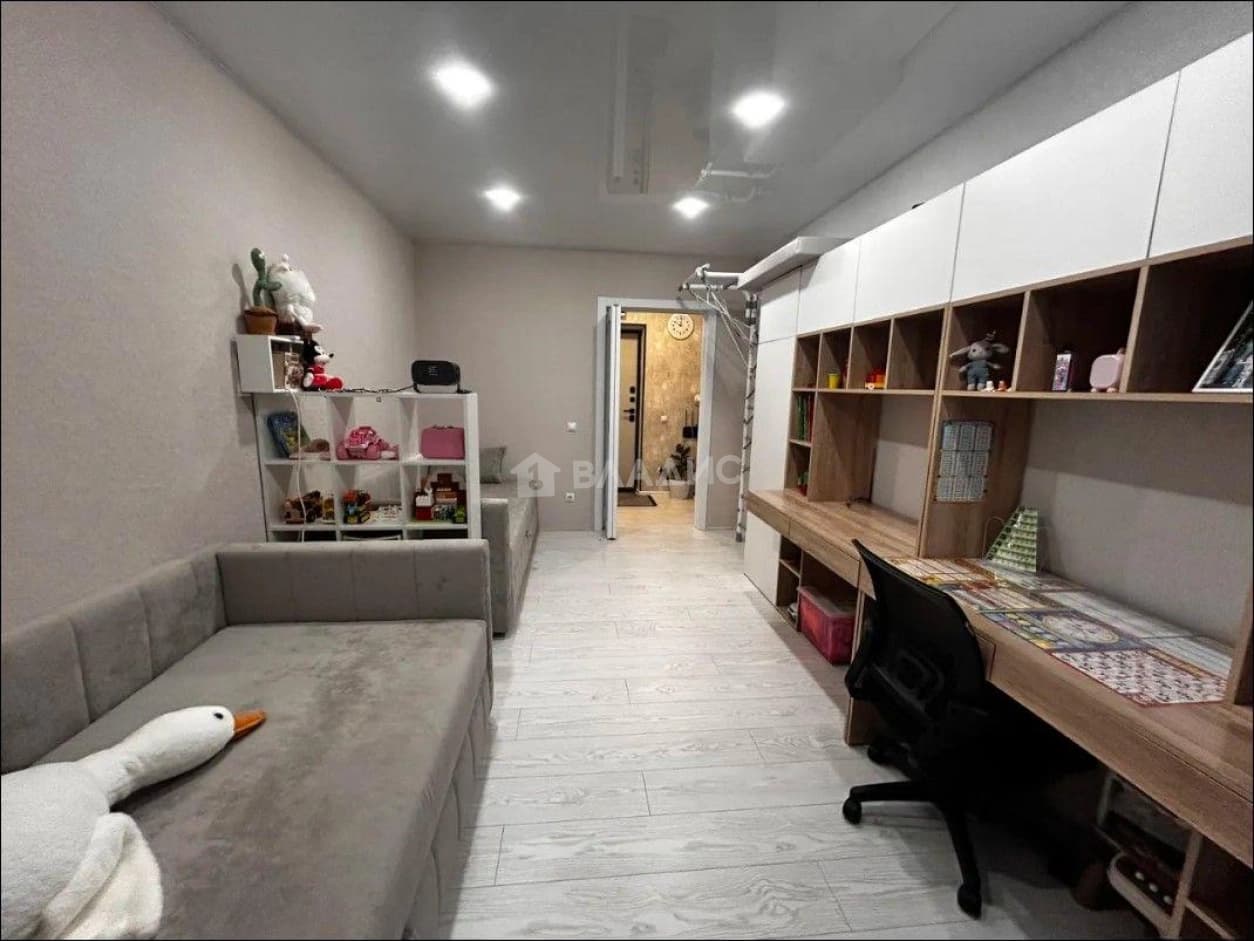 Photo 12