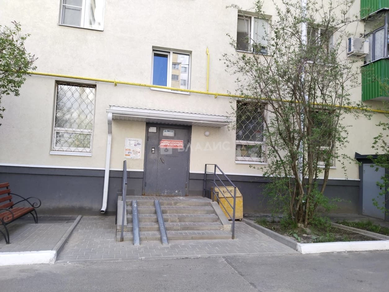 Photo 12