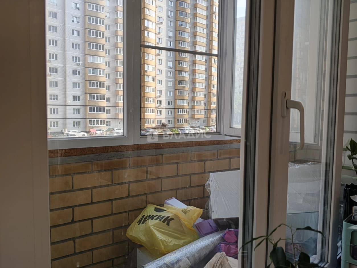 Photo 8