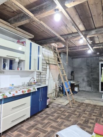 Купить часть дома в селе Омутское в Суздальском районе на улице Центральная , село Омутское в Владимирской области. Вариант № 2329893, 1, площадь - квм, цена 2000000 рублей