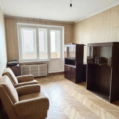 Купить трехкомнатную квартиру площадью 45 кв.м на вторичке в Москве. Вариант № 2376973, 0, площадь - квм, цена 22000000 рублей