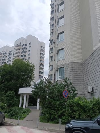 Купить трехкомнатную квартиру на улице Набережная в Долгопрудном. Вариант № 2208718, 0, площадь - квм, цена 33000000 рублей