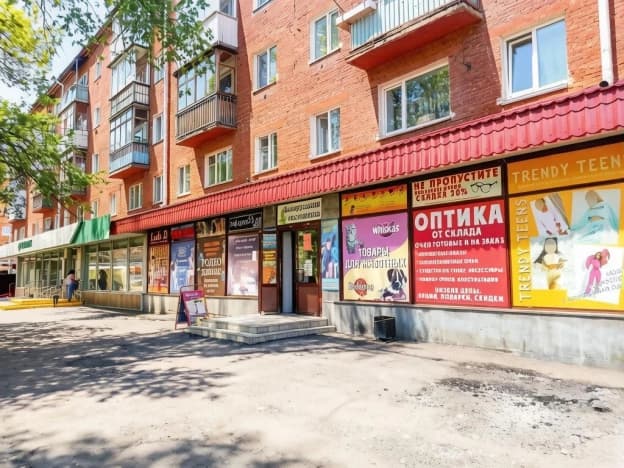 Купить торговые помещения на улице Багратиона в Омске. Вариант № 865061, 1, площадь - квм, цена 9300000 рублей