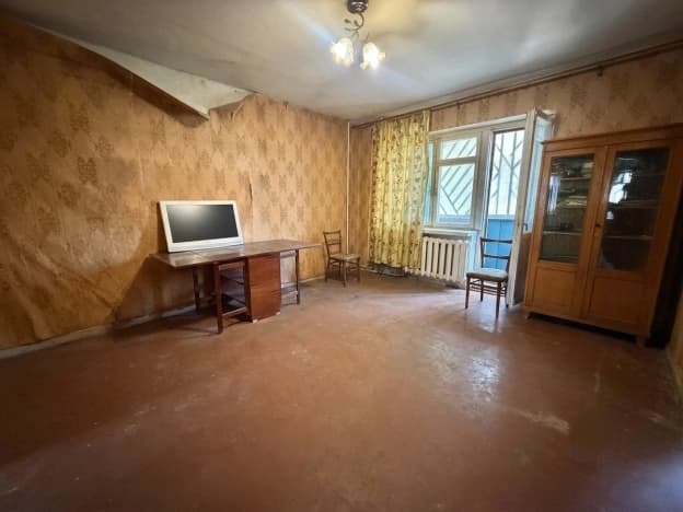 Купить трехкомнатную квартиру до 15 млн в Волгограде. Вариант № 2289595, 1, площадь - квм, цена 4000000 рублей