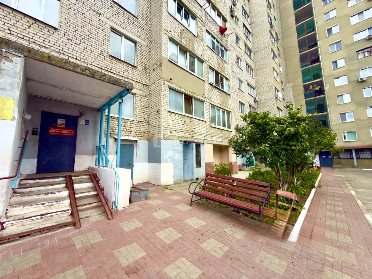 Photo 8