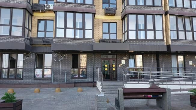 Купить квартиру с мебелью в Ростове-на-Дону. Вариант № 2299863, 0, площадь - квм, цена 4700000 рублей
