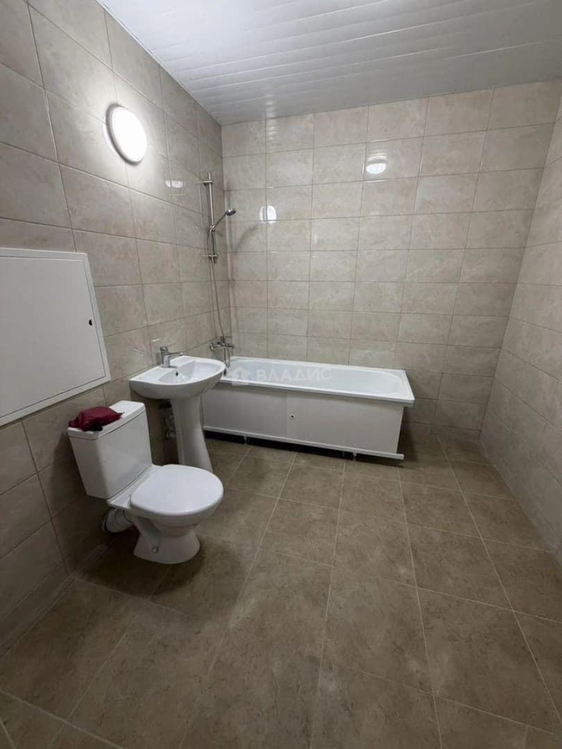 Photo 9