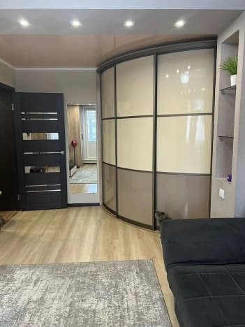 Купить квартиру площадью 50 кв.м в Бийске. Вариант № 1555509, 1, площадь - квм, цена 5900000 рублей