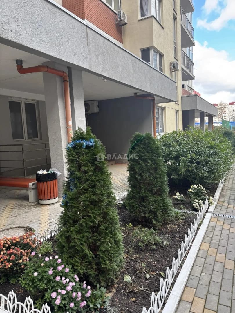 Photo 18