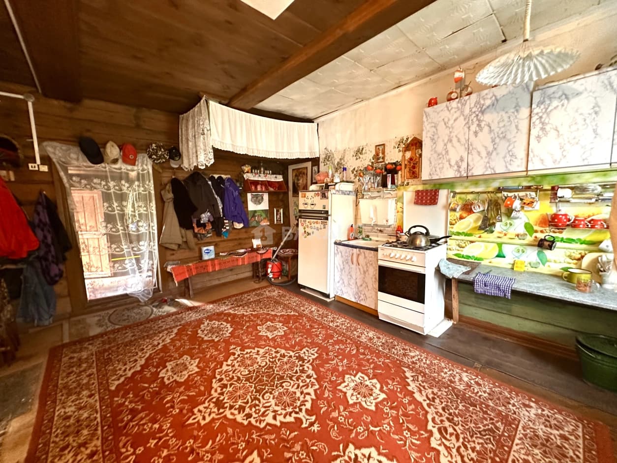 Photo 11