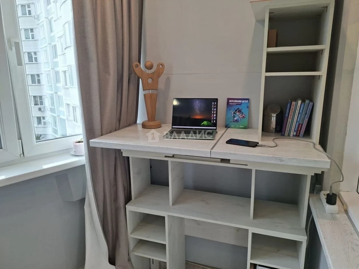 Photo 12