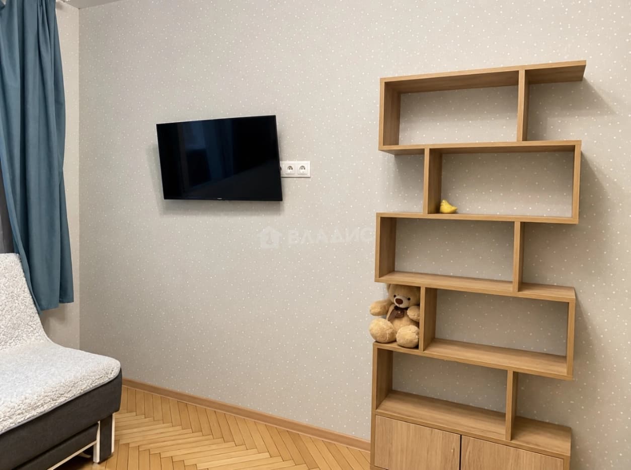 Photo 8