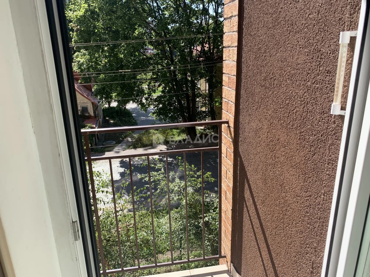 Photo 33