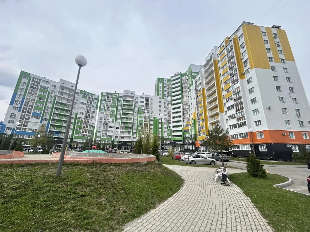 Photo 1