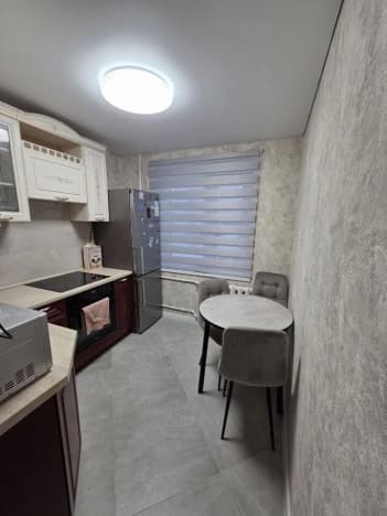 Снять квартиру площадью до 60 кв.м в Тобольске. Вариант № 2381450, 0, площадь - квм, цена 50000 рублей