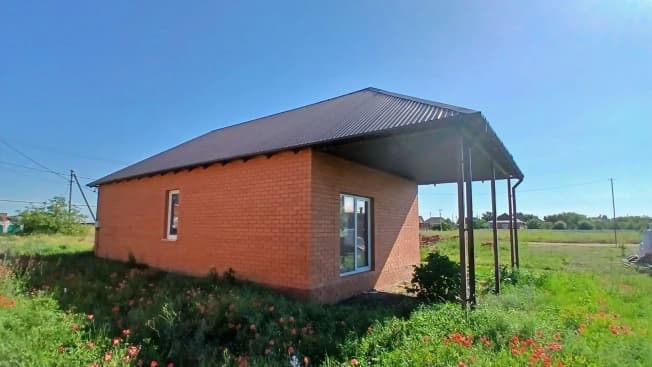 Купить дом в селе Кухаривка в Ейском районе на улице Одесская , село Кухаривка в Краснодарском крае. Вариант № 1970181, 1, площадь - квм, цена 3750000 рублей