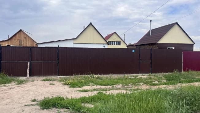 Купить квартиру со свободной планировкой до 20 млн в Иркутской области. Вариант № 2232142, 1, площадь - квм, цена 3800000 рублей