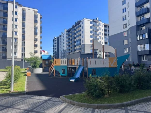 Снять квартиру в ЖК Синички в Калининграде. Вариант № 2226405, 1, площадь - квм, цена 50000 рублей