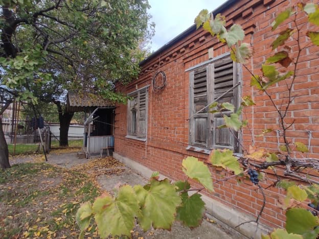 Купить дом на улице Хрюкина в Ейске. Вариант № 1841586, 0, площадь - квм, цена 15000000 рублей