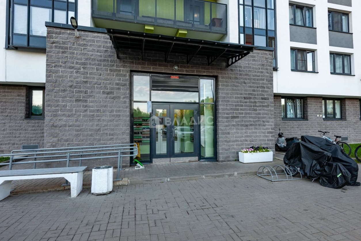 Photo 18