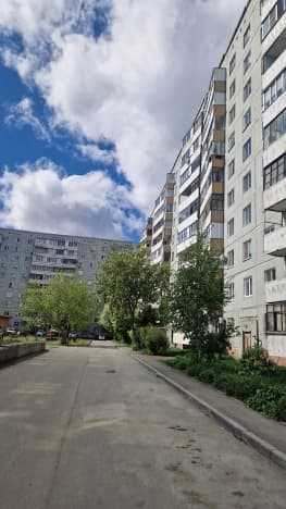 Купить квартиру в селе Троицкое в Муниципальном Округе Омском районе в Микрорайоне Ясная Поляна, село Троицкое в Омской области. Вариант № 2173166, 0, площадь - квм, цена 3850000 рублей