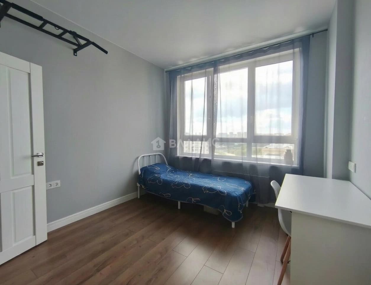 Photo 11