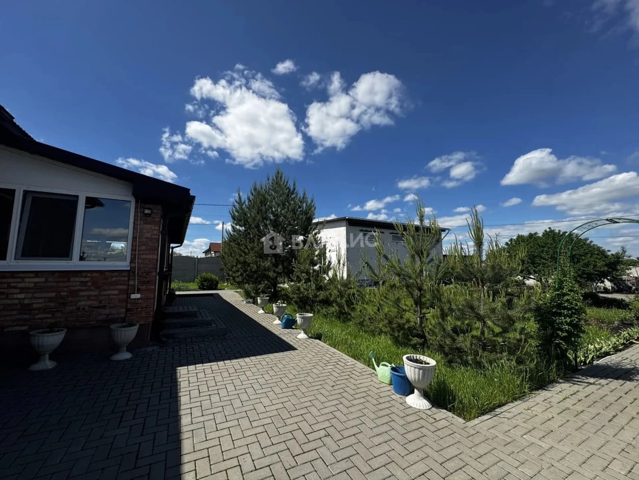 Photo 32