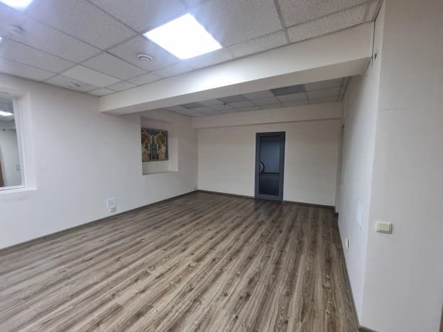 Снять коммерческую недвижимость в Владимире. Вариант № 2379083, 1, площадь - квм, цена 35000 рублей