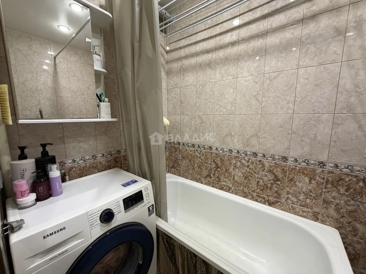 Photo 9