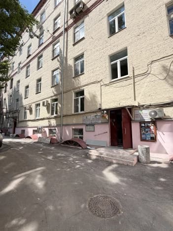 Снять коммерческую недвижимость свободного назначения в районе Арбат в Москве. Вариант № 2086670, 1, площадь - квм, цена 145000 рублей