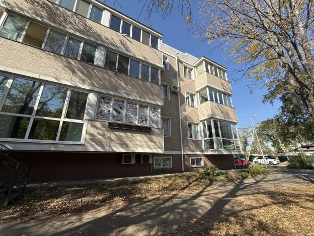Купить коммерческую недвижимость свободного назначения в Уссурийске. Вариант № 2381003, 0, площадь - квм, цена 8500000 рублей