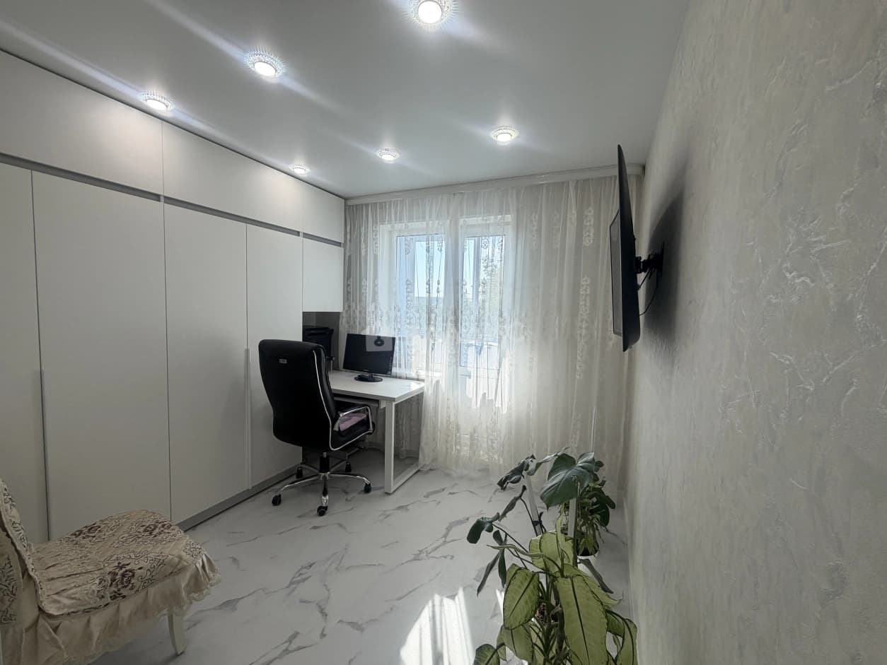 Photo 6
