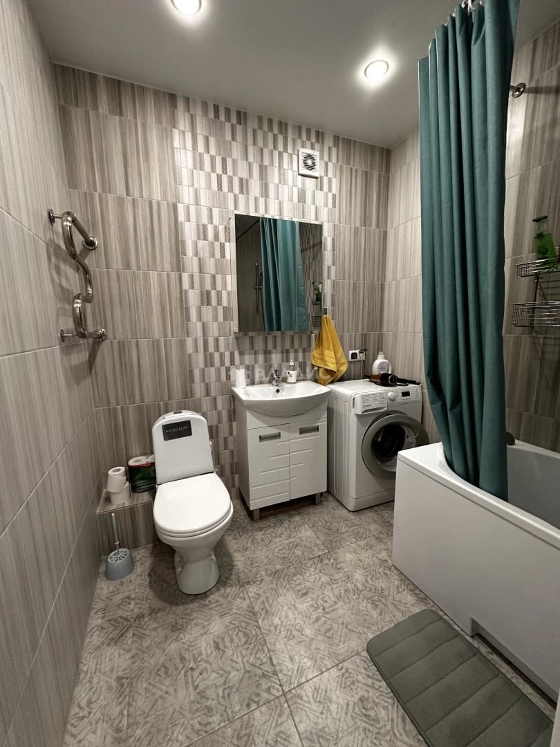 Photo 8