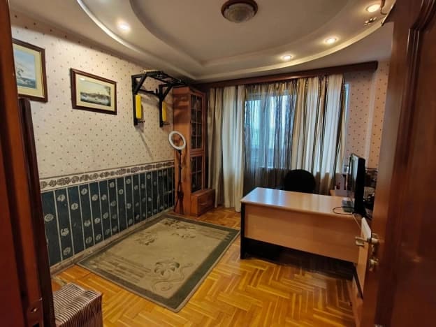 Купить четырехкомнатную квартиру на улице Снежная в Москве. Вариант № 2392408, 1, площадь - квм, цена 50950000 рублей