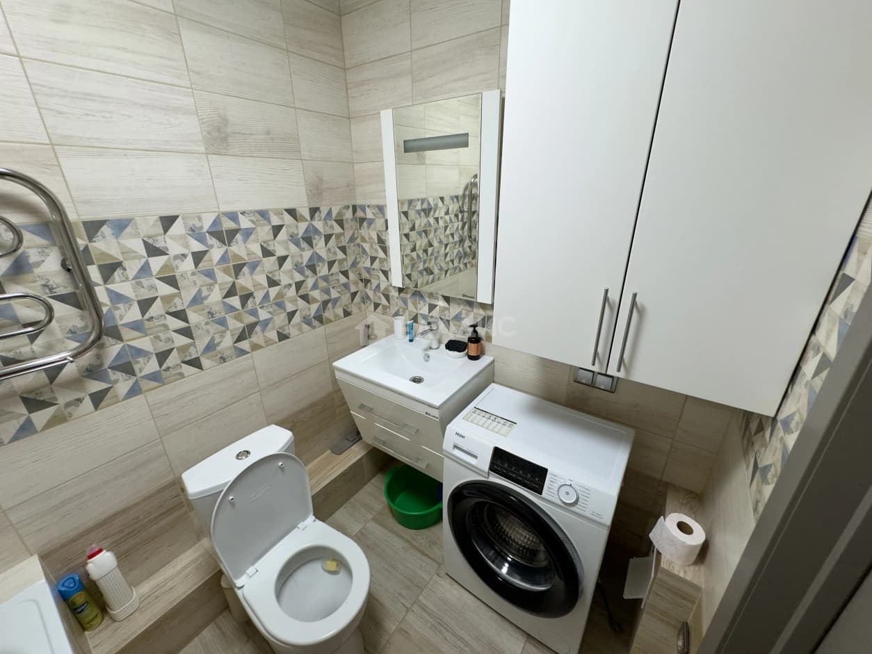 Photo 18