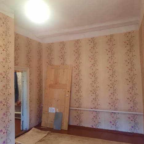 Купить трехкомнатную квартиру в селе Сновицы в Суздальском районе на улице Центральная , село Сновицы в Владимирской области. Вариант № 2321962, 0, площадь - квм, цена 1100000 рублей