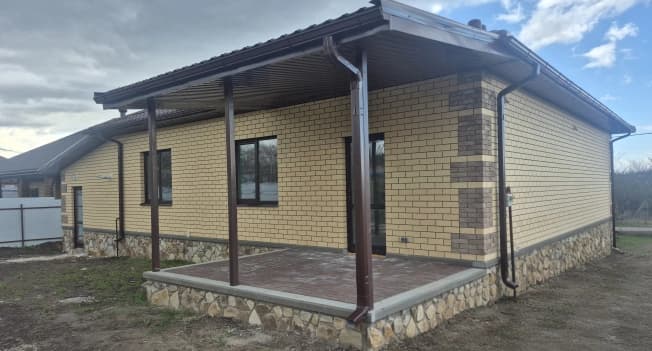 Купить дом в Микрорайоне Дубровка, Дубовское сельское поселение в Белгородской области. Вариант № 2164167, 1, площадь - квм, цена 10150000 рублей